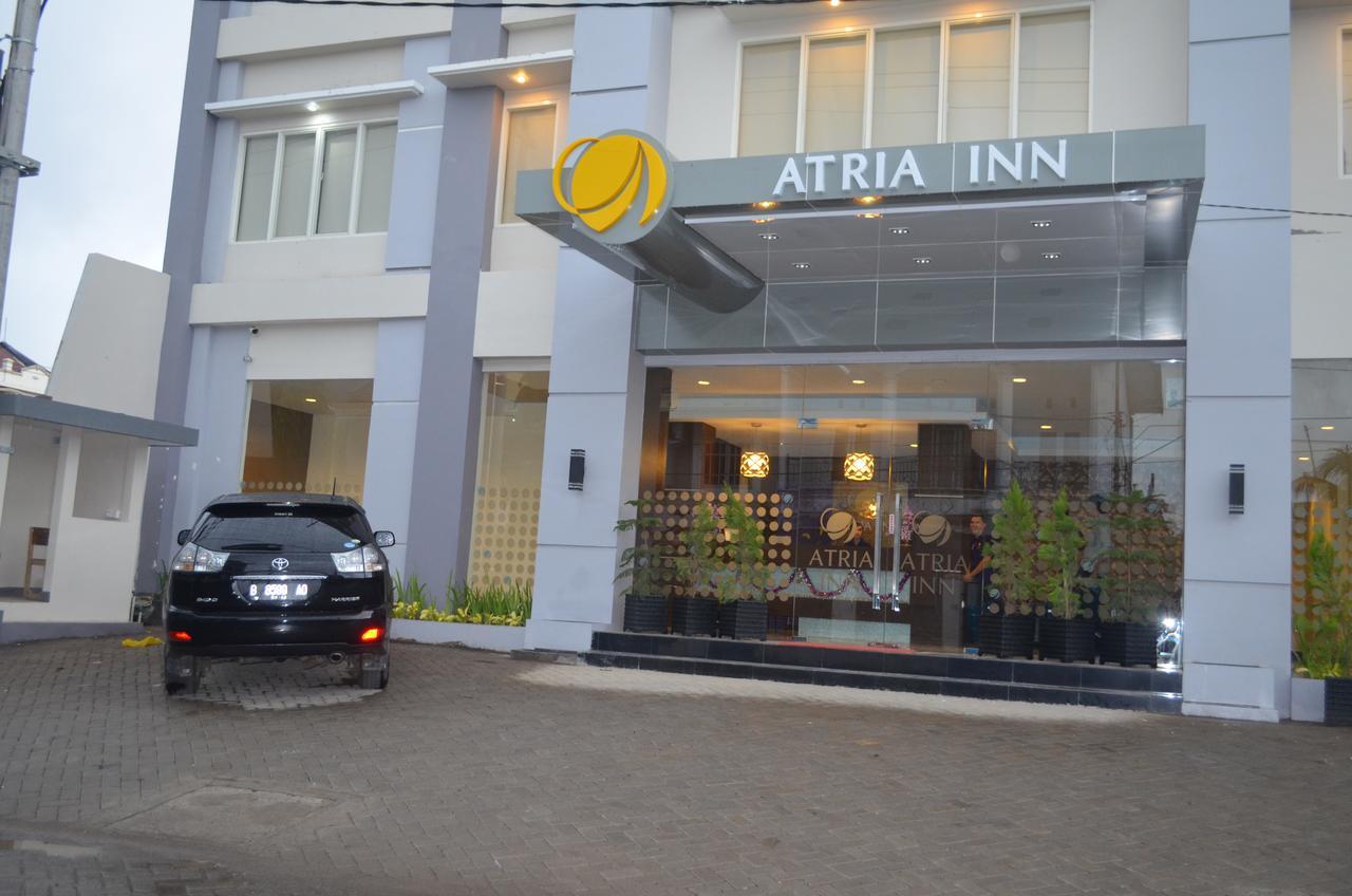 Atria Inn Makassar Bagian luar foto